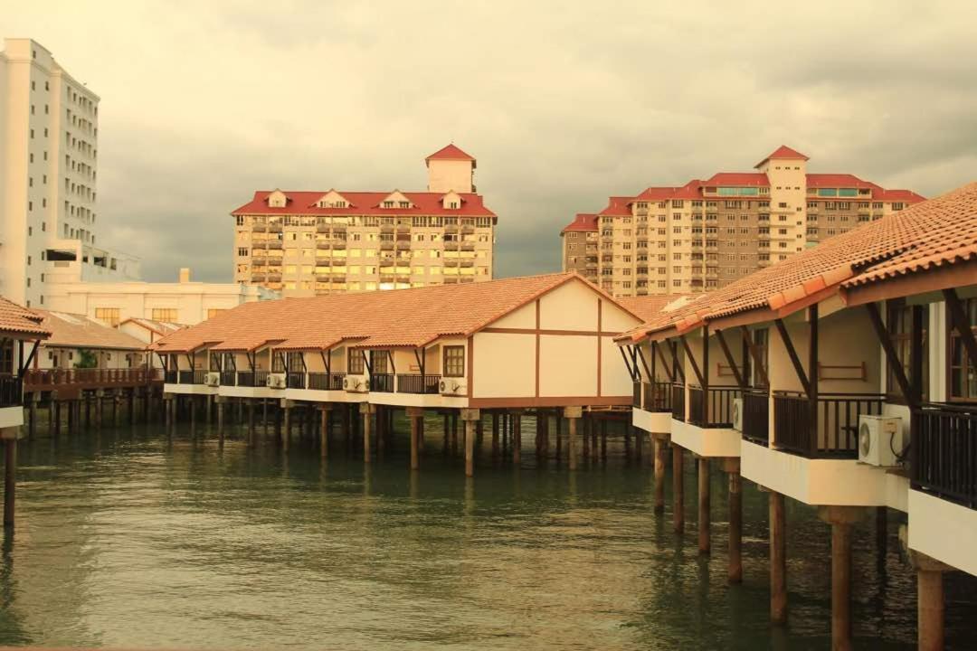 K. E. Private Water Chalet, Port Dickson Kültér fotó